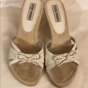 🆕💚 SZ 7 Steve Madden White Slip on Sandal